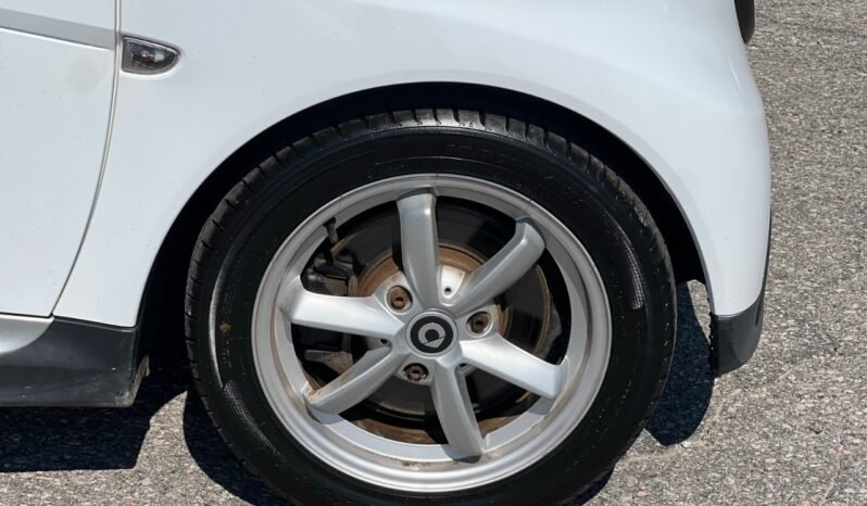 
								2015 smart fortwo 2dr Cpe Pure full									