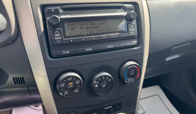 
								2012 Toyota Corolla 4dr Sdn Auto S full									