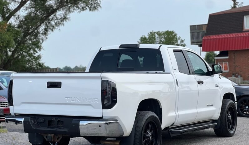 
								2017 Toyota Tundra 4WD Double Cab Standard Bed 5.7L SR5 Plus full									