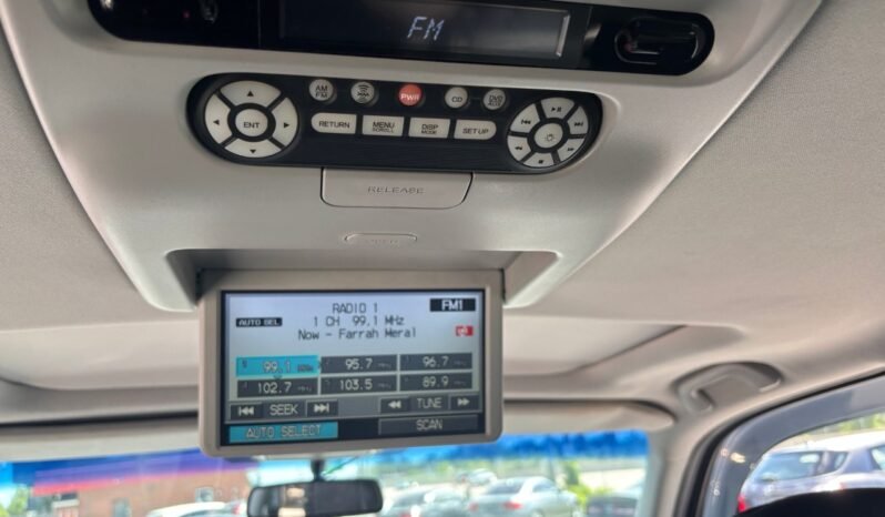 
								2011 Honda Pilot 4WD Touring full									