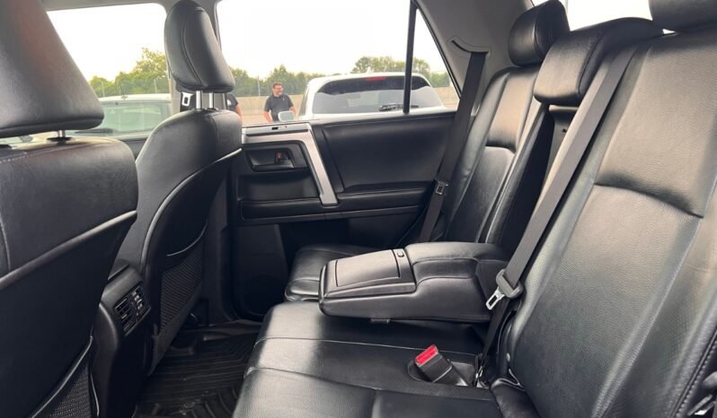 
								2012 Toyota 4Runner 4WD 4dr V6 SR5 full									