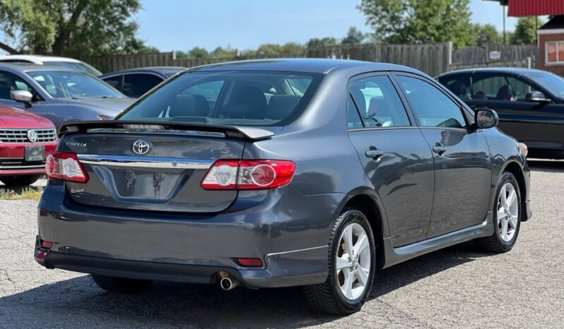 
								2012 Toyota Corolla 4dr Sdn Auto S full									