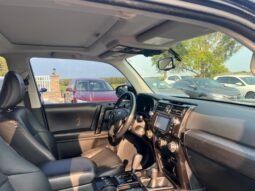 
										2017 Toyota 4Runner 4WD 4dr V6 SR5 full									