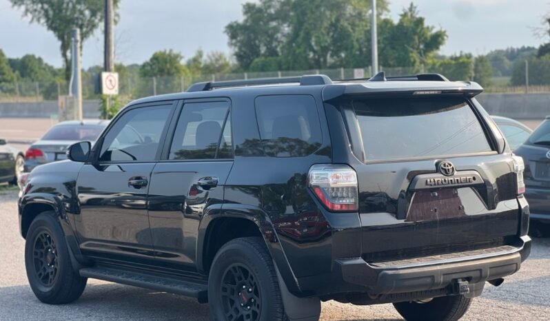 
								2017 Toyota 4Runner 4WD 4dr V6 SR5 full									