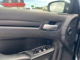 
										2016 Chrysler 300 4dr Sdn 300S RWD full									