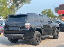 
										2017 Toyota 4Runner 4WD 4dr V6 SR5 full									