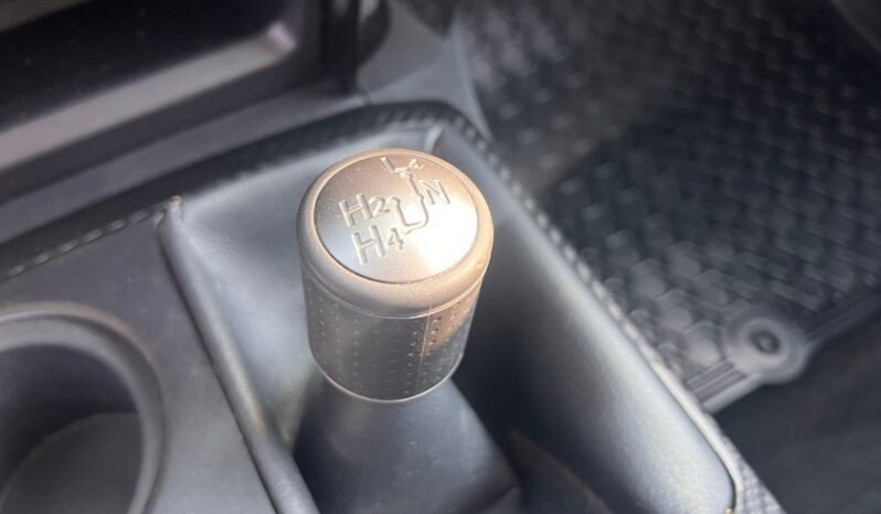 
								2017 Toyota 4Runner 4WD 4dr V6 SR5 full									