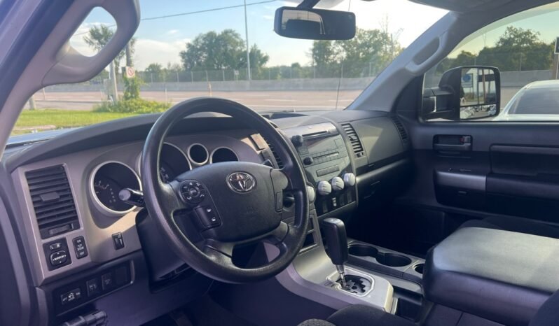 
								2010 Toyota Tundra 4WD Crewmax Short Bed 5.7L SR5 full									