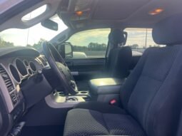 
										2010 Toyota Tundra 4WD Crewmax Short Bed 5.7L SR5 full									