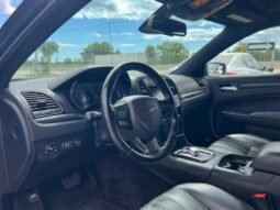 
										2016 Chrysler 300 4dr Sdn 300S RWD full									