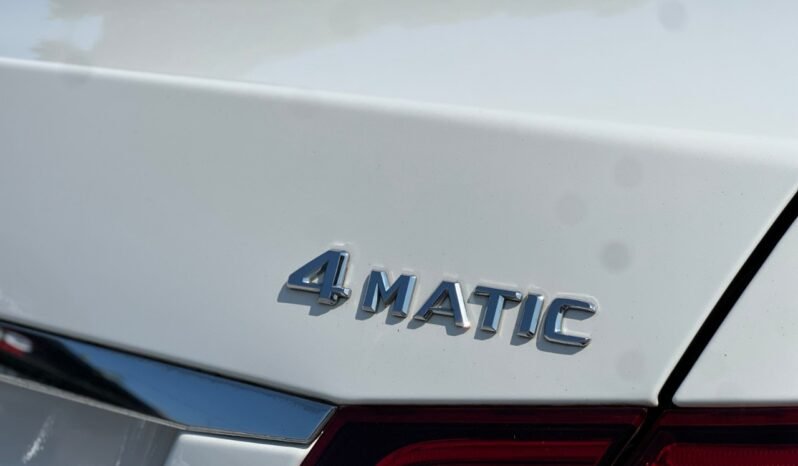 
								2014 Mercedes-Benz E-Class E 300 4MATIC Sedan full									