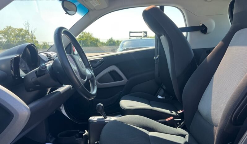 
								2015 smart fortwo 2dr Cpe Pure full									