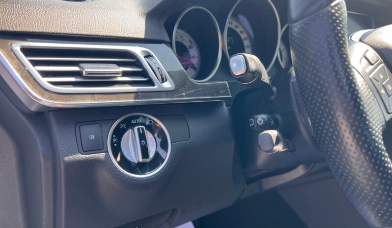 
								2014 Mercedes-Benz E-Class E 300 4MATIC Sedan full									