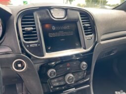 
										2016 Chrysler 300 4dr Sdn 300S RWD full									