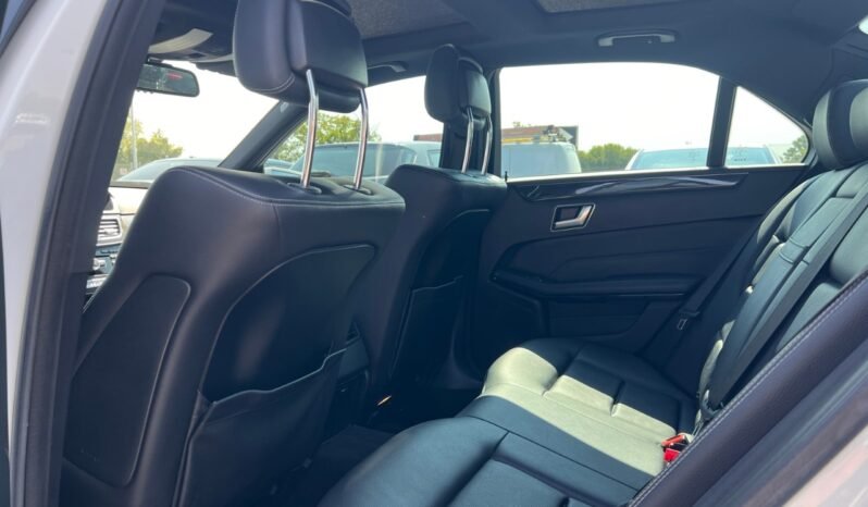 
								2014 Mercedes-Benz E-Class E 300 4MATIC Sedan full									