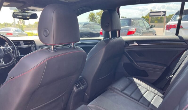 
								2015 Volkswagen Golf GTI 5dr HB DSG Autobahn full									