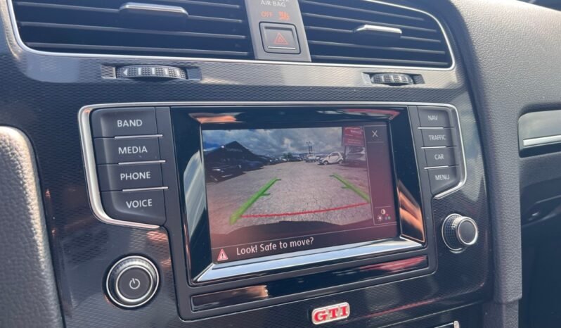 
								2015 Volkswagen Golf GTI 5dr HB DSG Autobahn full									