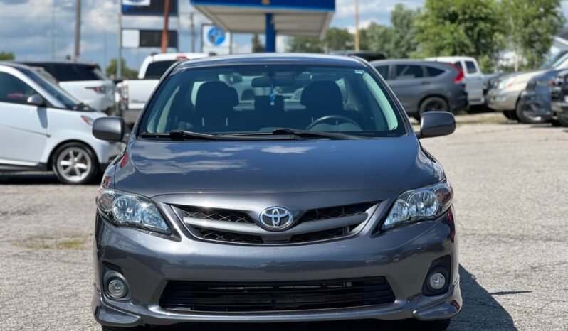 
								2012 Toyota Corolla 4dr Sdn Auto S full									