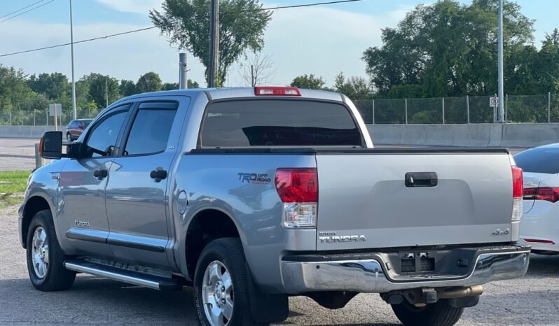 
								2010 Toyota Tundra 4WD Crewmax Short Bed 5.7L SR5 full									