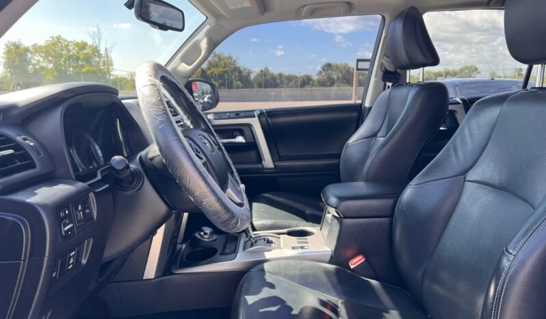 
								2016 Toyota 4Runner 4WD 4dr V6 Limited (Natl) full									