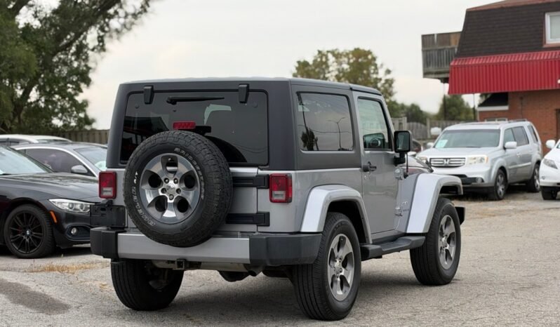 
								2017 Jeep Wrangler 4WD 2dr Sahara full									