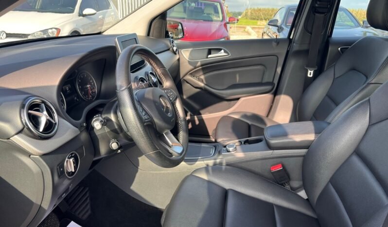 
								2016 Mercedes-Benz B-Class B 250 Sports Tourer 4MATIC full									