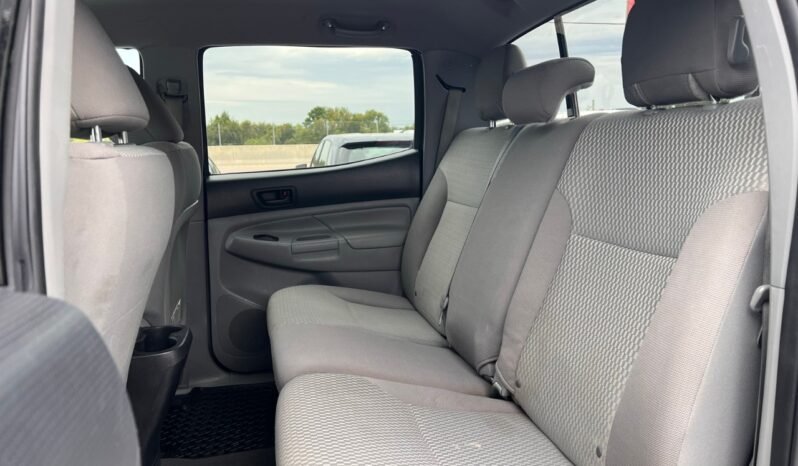 
								2015 Toyota Tacoma 4WD Double Cab V6 Auto full									