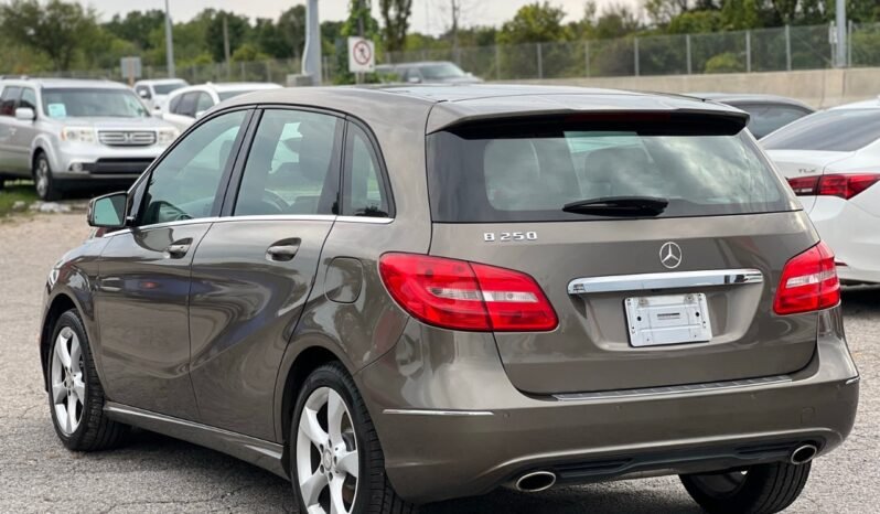 
								2014 Mercedes-Benz B-Class B 250 Sports Tourer full									