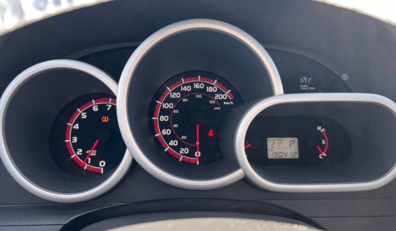 
								2013 Toyota Matrix 4dr Wgn Auto FWD full									