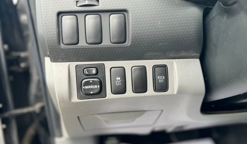 
								2015 Toyota Tacoma 4WD Double Cab V6 Auto full									