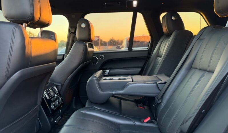 
								2016 Land Rover Range Rover 4WD 4dr Td6 HSE full									