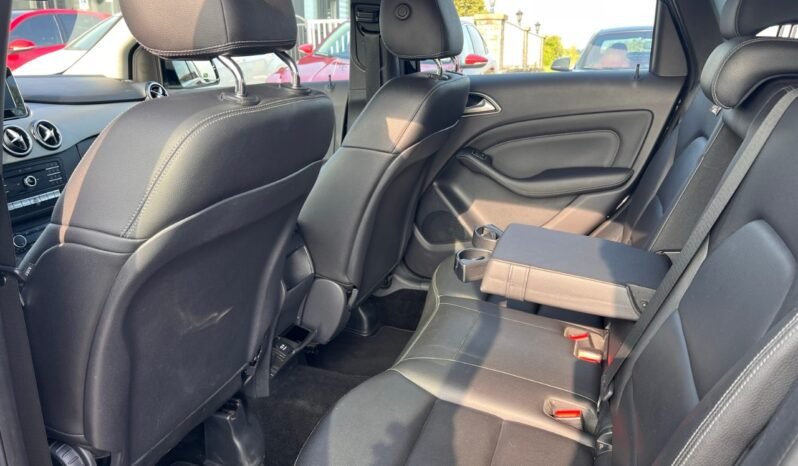 
								2016 Mercedes-Benz B-Class B 250 Sports Tourer 4MATIC full									