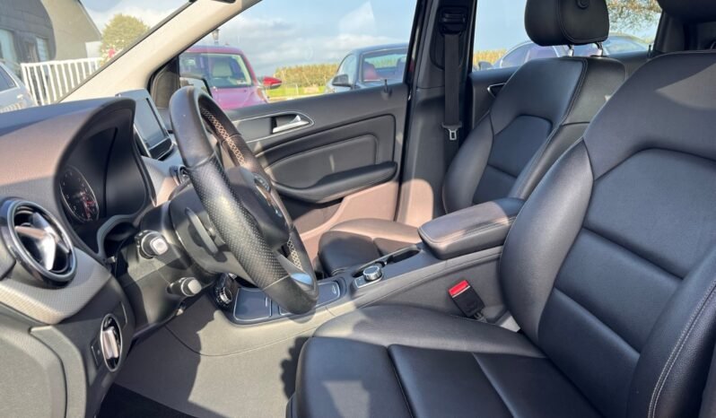 
								2016 Mercedes-Benz B-Class B 250 Sports Tourer 4MATIC full									