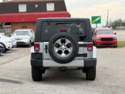 
										2017 Jeep Wrangler 4WD 2dr Sahara full									