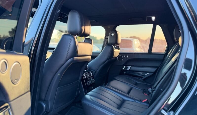 
								2016 Land Rover Range Rover 4WD 4dr Td6 HSE full									