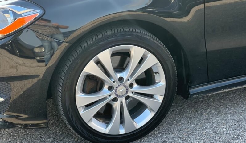 
								2016 Mercedes-Benz B-Class B 250 Sports Tourer 4MATIC full									