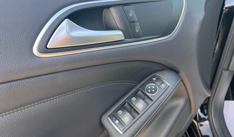 
								2016 Mercedes-Benz B-Class B 250 Sports Tourer 4MATIC full									