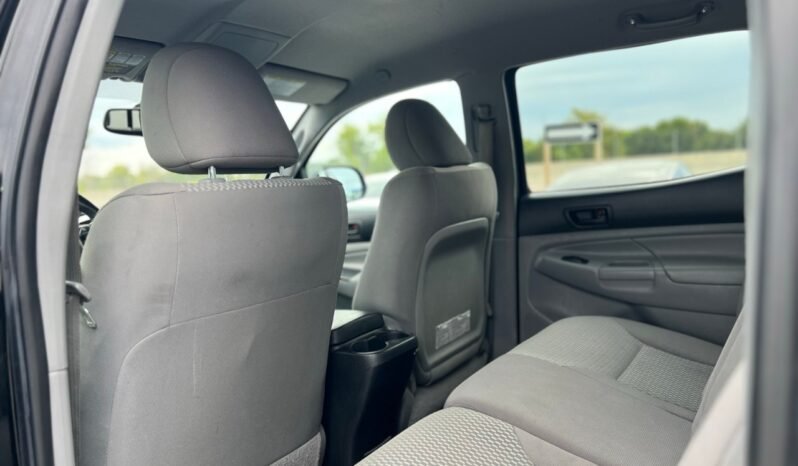 
								2015 Toyota Tacoma 4WD Double Cab V6 Auto full									
