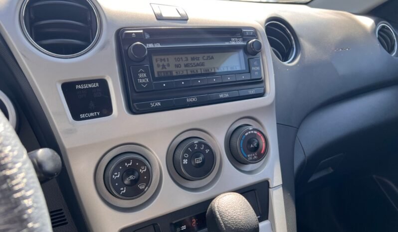 
								2013 Toyota Matrix 4dr Wgn Auto FWD full									