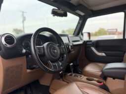 
										2017 Jeep Wrangler 4WD 2dr Sahara full									