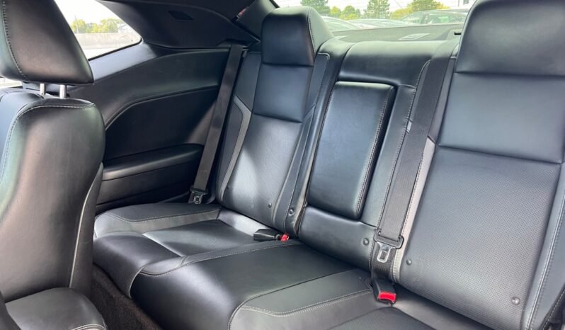 
								2017 Dodge Challenger 2dr Cpe SXT Plus full									
