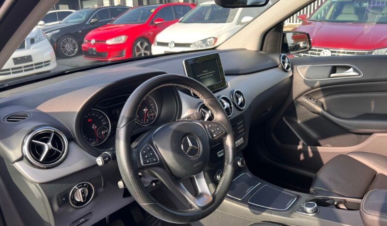 
								2016 Mercedes-Benz B-Class B 250 Sports Tourer 4MATIC full									