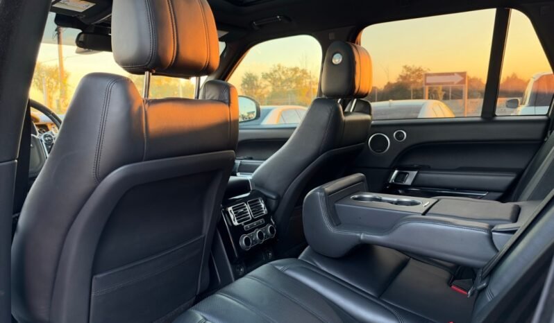 
								2016 Land Rover Range Rover 4WD 4dr Td6 HSE full									