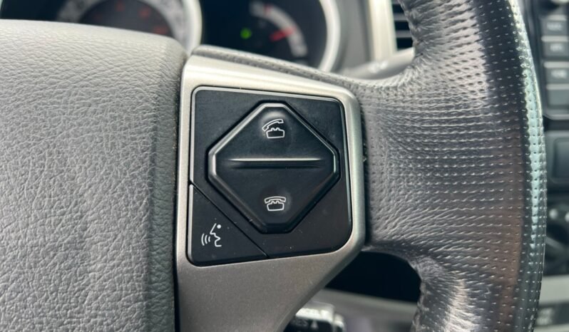 
								2015 Toyota Tacoma 4WD Double Cab V6 Auto full									