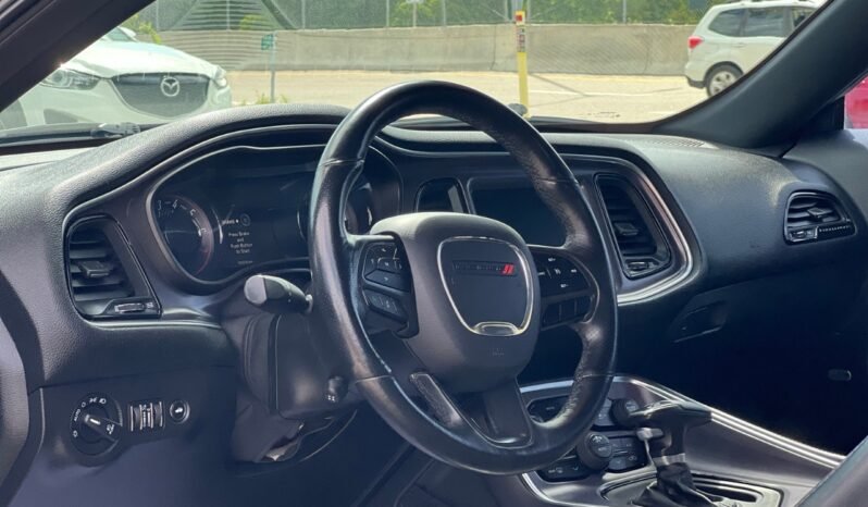 
								2017 Dodge Challenger 2dr Cpe SXT Plus full									