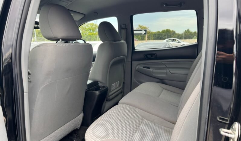 
								2015 Toyota Tacoma 4WD Double Cab V6 Auto full									
