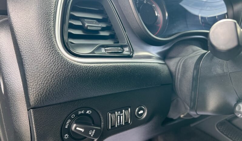 
								2017 Dodge Challenger 2dr Cpe SXT Plus full									