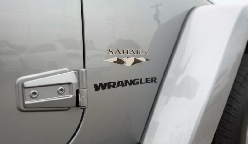 
								2017 Jeep Wrangler 4WD 2dr Sahara full									