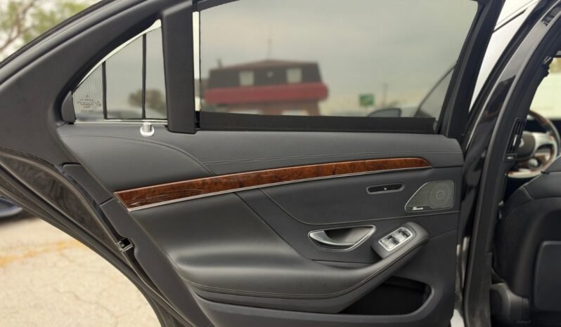 
								2015 Mercedes-Benz S-Class S 550 LWB 4MATIC Sedan full									