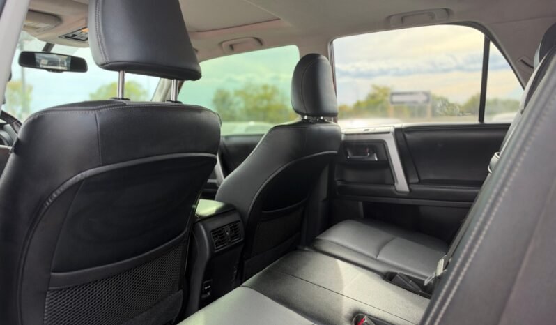 
								2014 Toyota 4Runner 4WD 4dr V6 SR5 full									